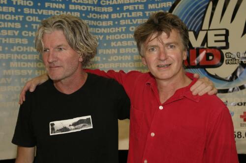 The Finn Brothers, Tim (left) and Neil, backstage at the Wave Aid relief concert for victims of the 2004 Boxing Day tsunami, Sydney Cricket Ground, 2005 [picture] / Greg Power