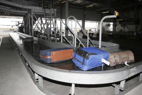 Baggage make up area, Townsville International Airport, Townsville, Queensland, 30 May 2005, 4 [picture] / Loui Seselja