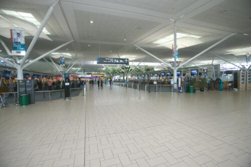 Departures area with check-in counters in the background, Brisbane International Airport, 1 July 2005 [picture] / Greg Power
