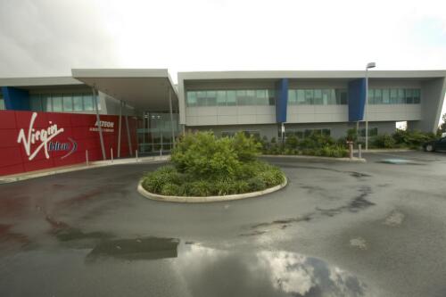 Exterior of the Virgin Blue training centre, Brisbane Airport, 1 July 2005 [picture] / Greg Power