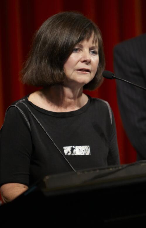 Geraldine Brooks delivering the Ray Mathew Lecture at the National Library of Australia, Canberra, 22 October 2009 [picture] / Greg Power