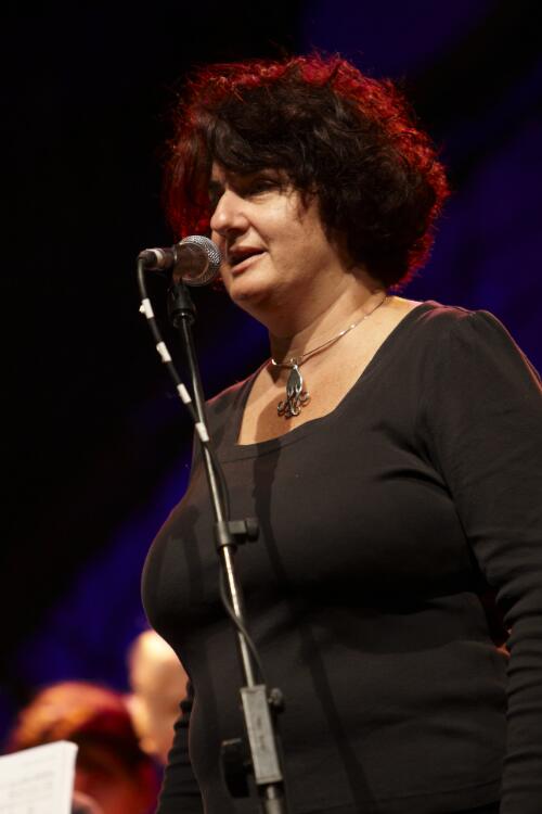 Christina Mimmocchi at the National Folk Fellowship concert in the Budawang, National Folk Festival, Exhibition Park in Canberra, April 2010 / Greg Power