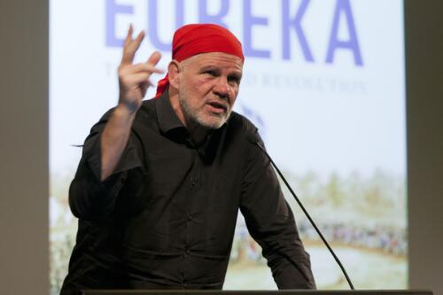 Portrait of author Peter FitzSimons speaking at the National Library of Australia, Canberra, 13 November 2012 / Craig Mackenzie