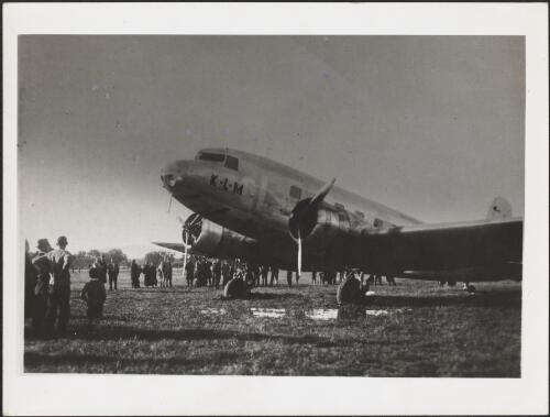 KLM Douglas DC-2 airliner 'Uiver' PH-AJU bogged on Albury Racecourse, 1934, 2 [picture]