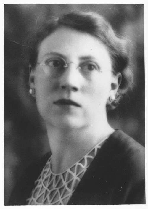 Portrait of author Marjorie Barnard (1897-1987) [picture]