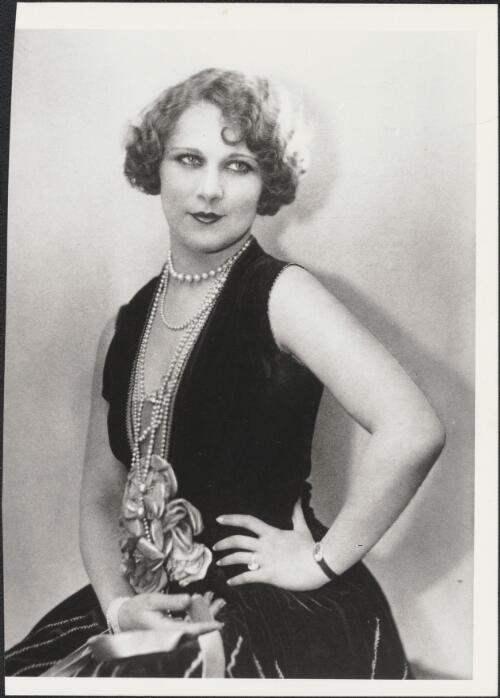 Portrait of Louise Nellie Lovely (1895-1980), silent film actress [picture]