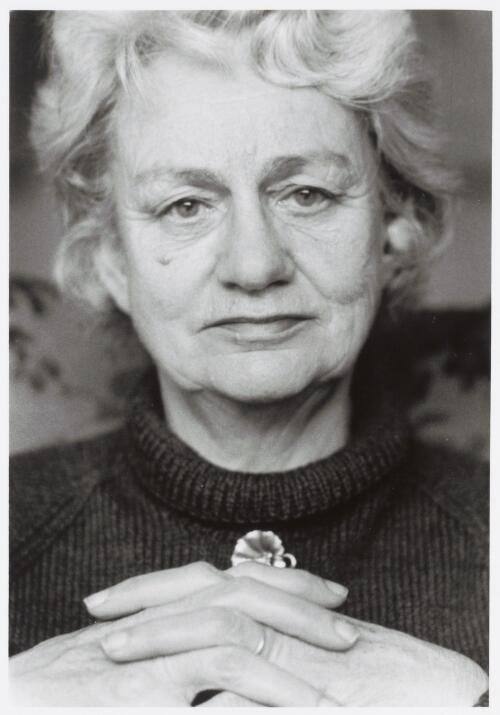 Portrait of Judith Wright [picture] / Jacqueline Mitelman