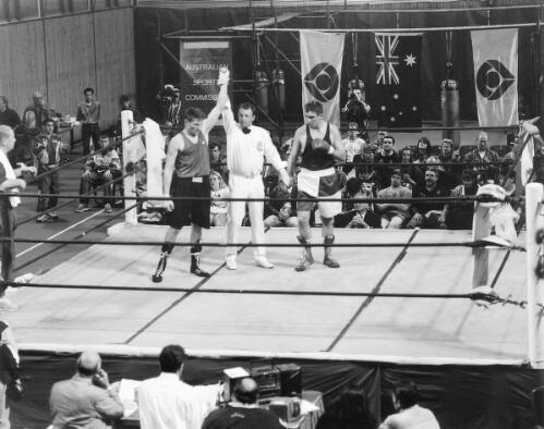 Australian Boxing Exhibition at the Australian Institute of Sport [picture] / Damian McDonald