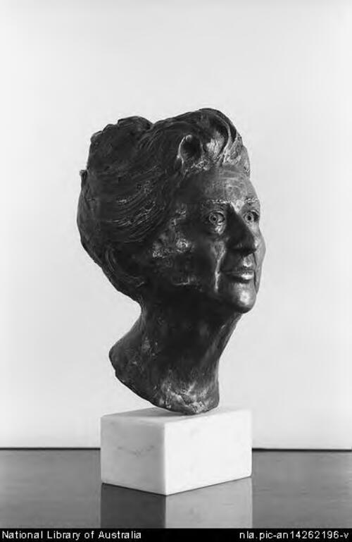 Bust of Rosemary Bolton by sculptor Arthur Stokes, 1992 [picture] / Alec Bolton