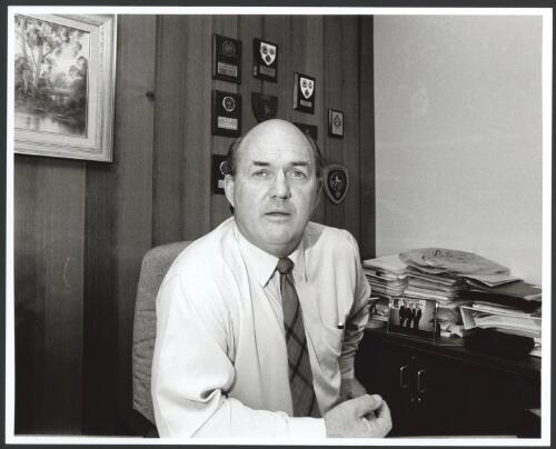 Portrait of Peter Cochrane, 1998 [picture] / Terry Milligan