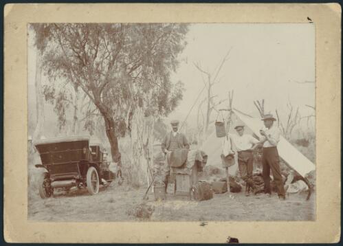 Colonel J.M. Arnott, chauffeur and Banjo Paterson at Jindabyne [picture]