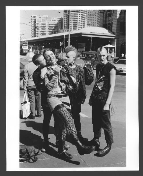 [Youth culture in Melbourne, 1999] [picture] / Angela Lynkushka