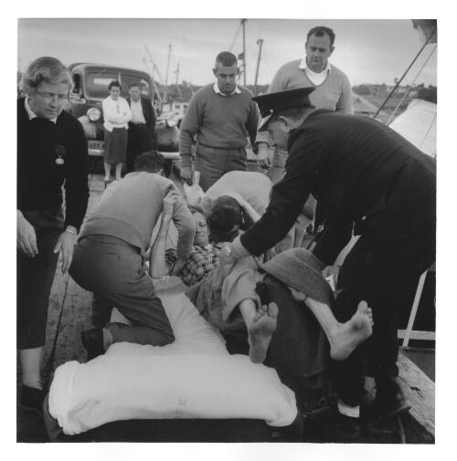 [Sea rescue, 1959] [picture] / Jeff Carter