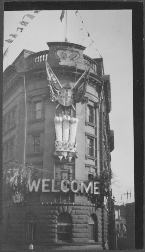 [Facade of building in Sydney decorated for visit to Sydney of H.R.H. the Prince of Wales, June - July 1920] [picture]