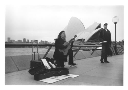Buskers (musicians) at Circular Quay, Sydney, September 1997 (2) [picture] / Suzon Fuks
