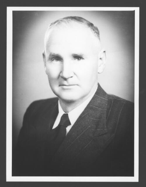 [Portrait of Norman Victor Appleton] [picture] / [Australian Information Service]