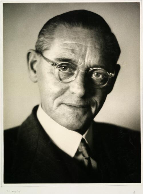 Portrait of R.F. Hodge, Esq. B.A. [picture] / C.L.L