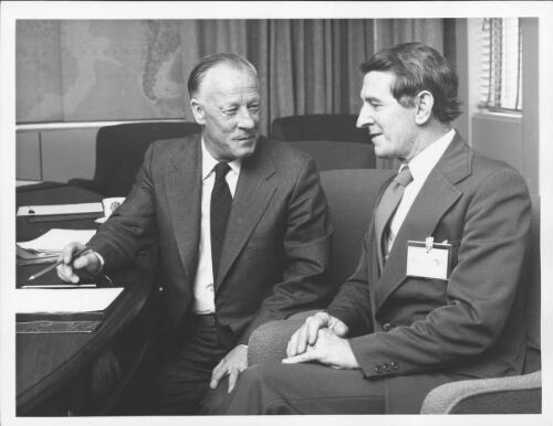 [Lance Barnard with William Fraser [right] the New Zealand Minister for Defence visiting Australia for defence talks] [picture] / Malcolm Lindsay