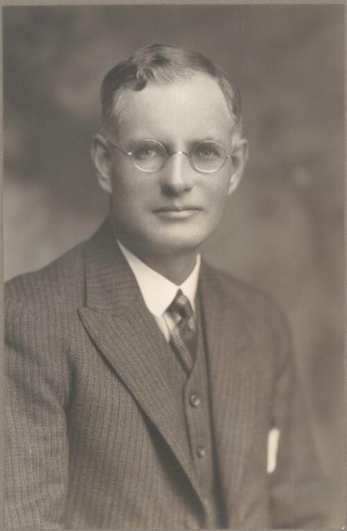 [Portrait of John Curtin as a young man] [picture]