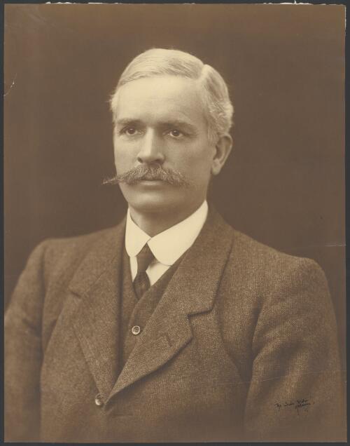 Portrait of [Andrew] Fisher, Prime Minister [picture]/ The Swiss Studios