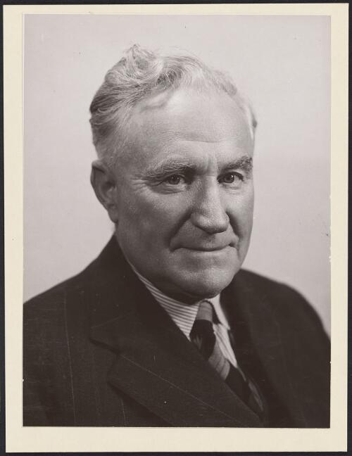 Portrait of the Rt. Hon. Sir Earle Page, M.H.R., Minister for Health in the Australian cabinet [picture] / [Australian News and Information Bureau]