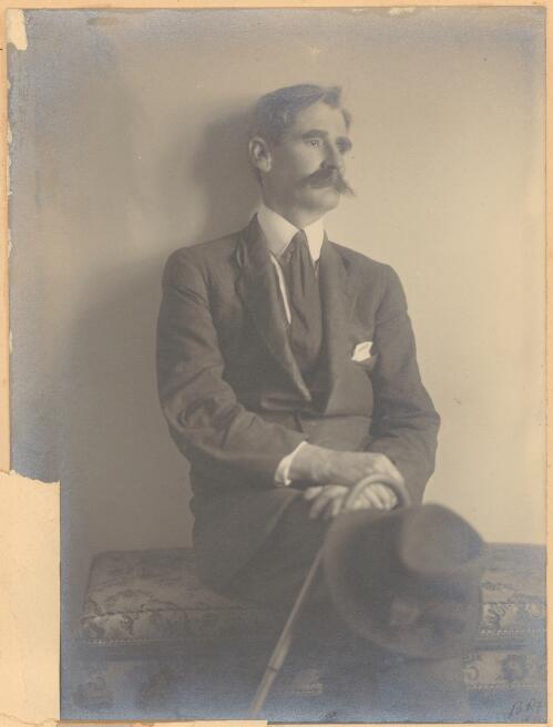 Portrait of Henry Lawson [picture]
