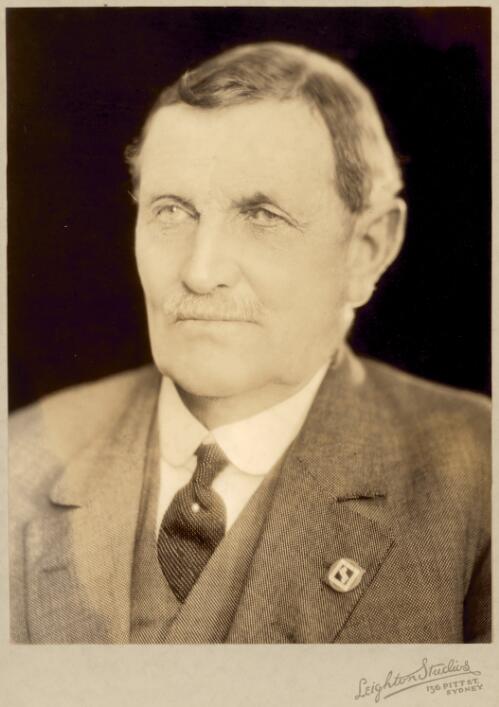 Portrait of W. W. Killen, M.P., 1922 [picture] / Leighton Studios