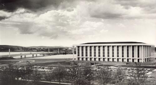 National Library of Australia, Canberra, ca. 1968 [picture] / David Reid