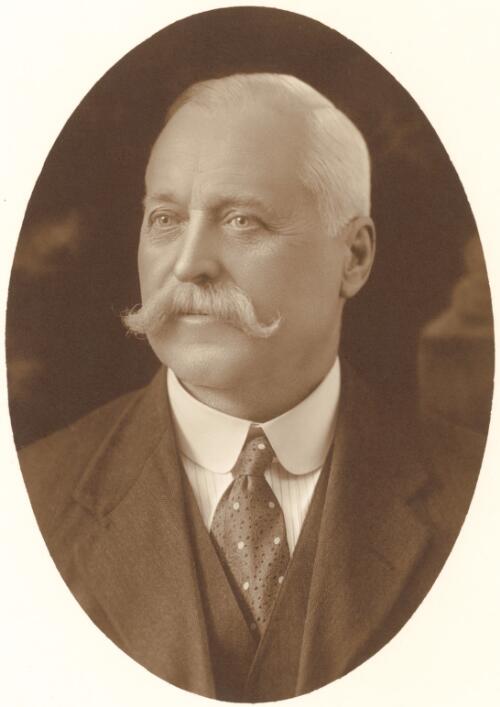 Portrait of H.W.H. Irvine [picture] / Broothorne