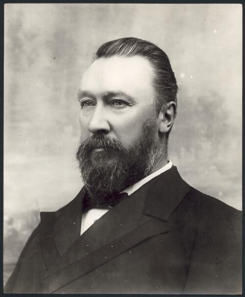 Portrait of Sir William John Lyne, Premier of N.S.W. and member of the first Federal cabinet [picture]
