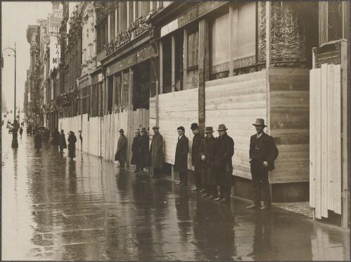 Melbourne Police Strike, [Collins Street, Melbourne,] 1923 [picture]