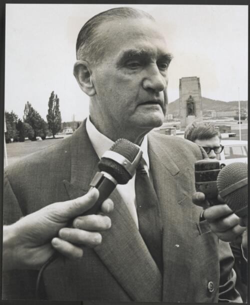 Deputy Prime Minister, Mr. John McEwen, talks with reporters outside Parliament House, Canberra, 18 December 1967 [picture]