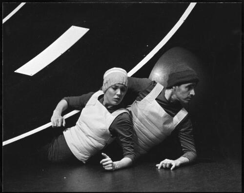 Kate Denborough and Phillip Gleeson in No (under)Standing anytime, Australian Choreographic Centre, 2000 [picture] / Ross Gould