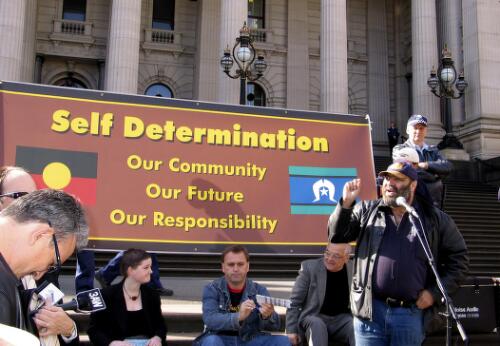 Richard Frankland, co-founder of the Your Voice party, speaking at the rally supporting the Your Voice party and protesting about the abolition of ATSIC, Melbourne, 10 May 2004 [picture] / Francis Reiss