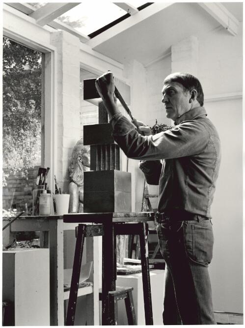Portrait of Marc Clark in his studio, 1977 [picture] / Richard Beck