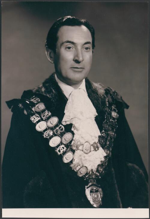 Portrait of Loreto York as Mayor of Brunswick, Victoria [2] [picture]/ Rex Studios
