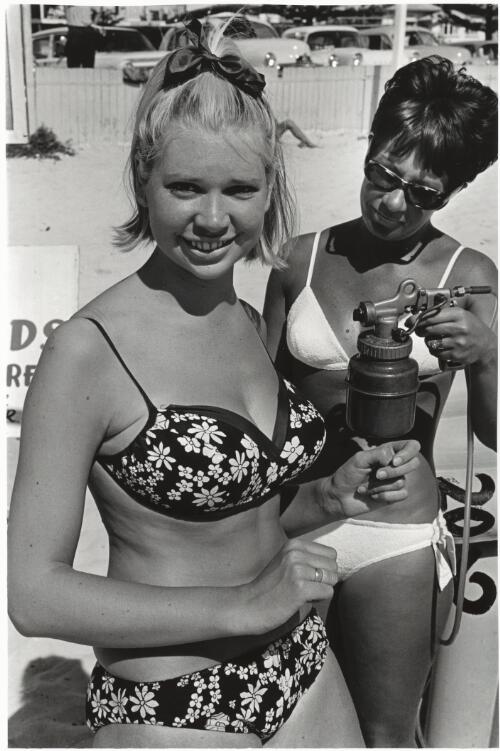The sun-browned lady operator working in the Coolangatta area, ca. 1965 [picture] / Jeff Carter