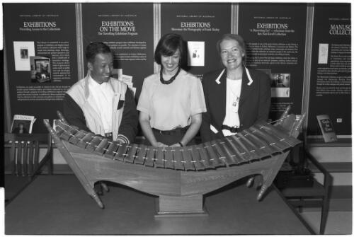 Khin Maung Tin, Chief Librarian, National Library of Burma with Jan Fullerton and Elizabeth Watt of National Library of Australia, on his visit to the National Library of Australia on 31 March 1993 [picture] / Loui Seselja