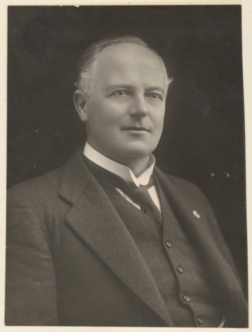 Eric Kendall Bowden, Member of the House of Representatives for Nepean, New South Wales, Minister for Defence in the first Bruce-Page government, [2] [picture]