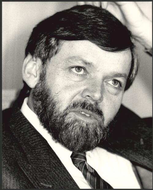 John Dawkins, Minister for Employment, Education and Training, 1988 [3] [picture]