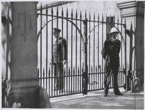 Police on guard outside the High Court, Darlinghurst where documents on the Communist Party Dissolution Act are locked [picture]