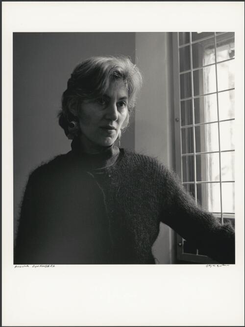 Portrait of photographer Angela Lynkushka, 1996 [picture] / Joyce Evans
