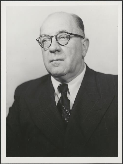 Portrait of Sir Douglas Berry Copland, [4] [picture]/ Australian Information Service