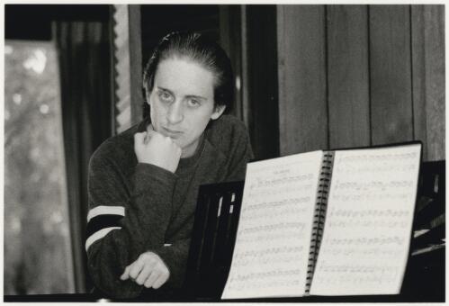 Portrait of pianist Simon Tedeschi, Sydney, 1999 [picture] / Bridget Elliot