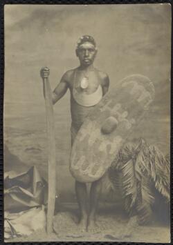 King Ye-i-nie of the Cairns tribe wearing his king plate, Queensland ...