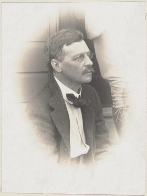 Portrait of John Smith Murdoch, architect and Federal public servant [picture]