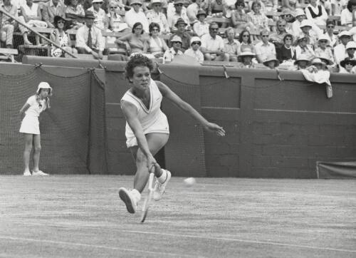 Evonne Goolagong playing in the Australian Open Tennis Championships, Melbourne, 1 January 1967 [picture] / Don Edwards