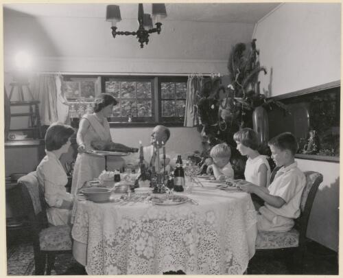 Christmas Dinner in a Melbourne home 1958 [picture]