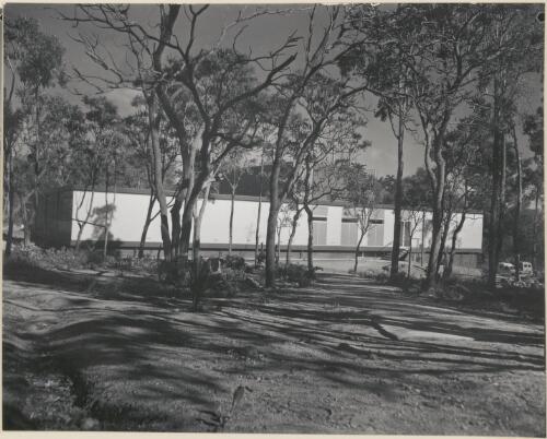 Administrative building of the observatory at Bickley, Darling Ranges near Perth, July 1966, (2) [picture]