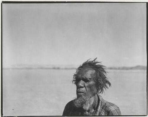 Portrait of a Warlpiri elder, Yuendumu, Northern Territory, 1958 [picture] / W. Pedersen